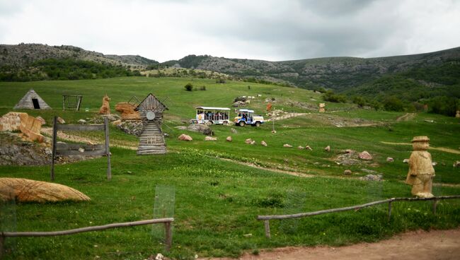 Сказочная долина Красных пещер в селе Доброе Симферопольского района