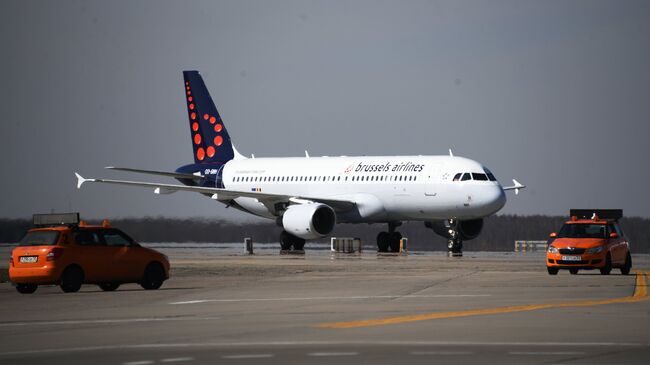 Самолет авиакомпании Brussels Airlines в аэропорту 