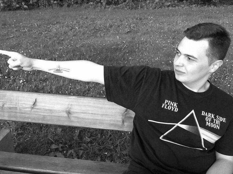 В Россию молодой человек отправится, можно сказать, по зову крови. Иннокентий объехал всю Европу, а вот побывать в России пока не довелось. Чемпионат мира - отличная возможность заполнить этот пробел В Россию молодой человек отправится, можно сказать, по зову крови. Иннокентий объехал всю Европу, а вот побывать в России пока не довелось. Чемпионат мира - отличная возможность заполнить этот пробел