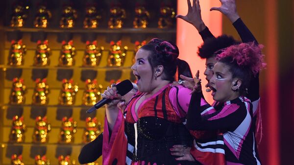 Участница из Израиля Нетта Барзилай в финале конкурса Евровидение. 12 мая 2018