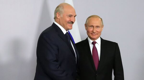 Президент РФ Владимир Путин и президент Белоруссии Александр Лукашенко во время встречи. 14 мая 2018