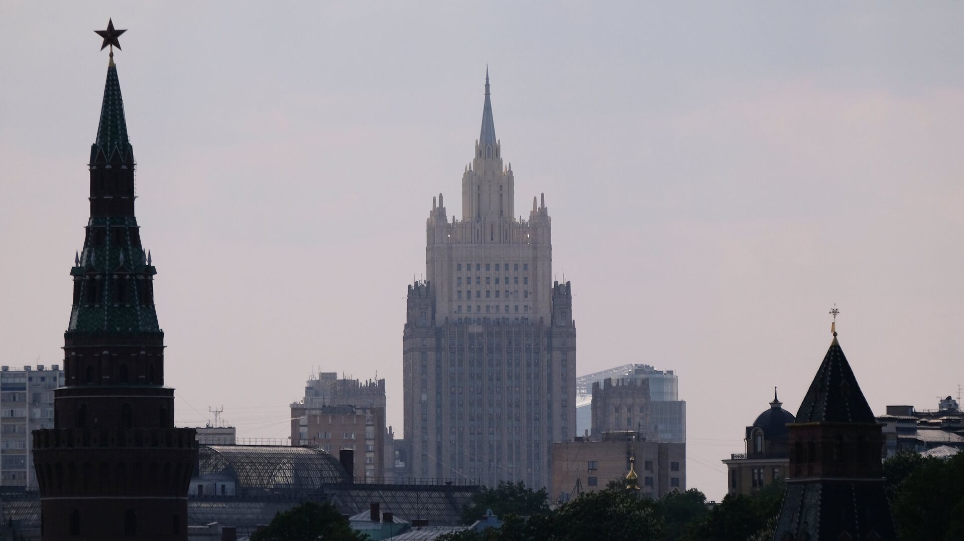 Высотное здание Министерства иностранных дел РФ - РИА Новости, 1920, 21.01.2024