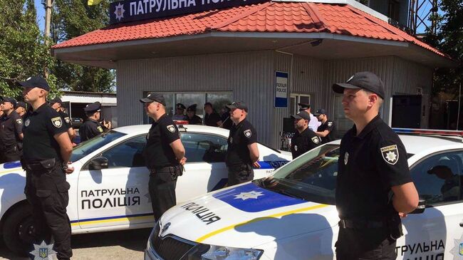 Сотрудники патрульной полиции в Крыму и Севастополе в Херсонской области, Украина