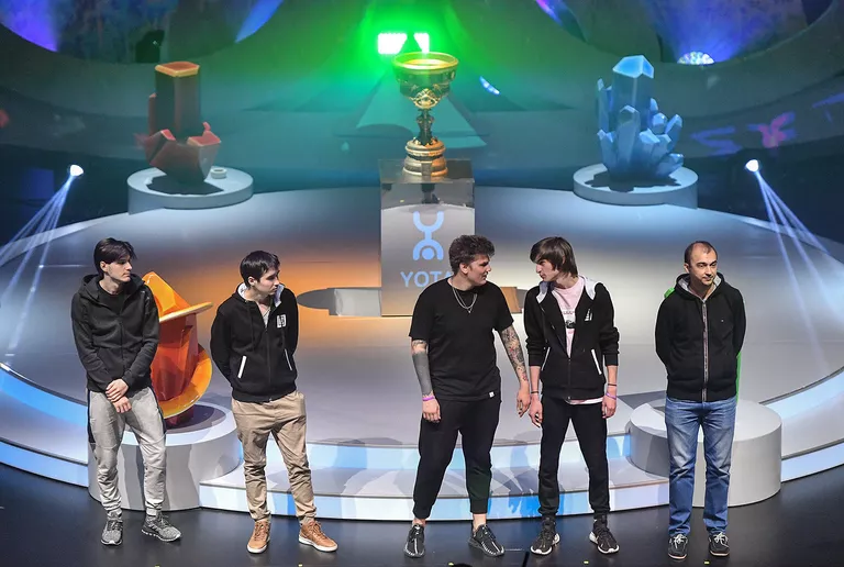 Команда FlyToMoon на Epicenter XL Команда FlyToMoon на Epicenter XL