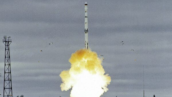 Запуск межконтинентальной баллистической ракеты Старт-1 (создана на базе Тополя) на космодроме Плесецк. 2000 год