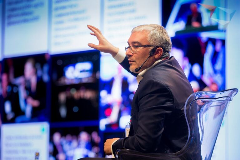 Директор направления Молодые профессионалы агентства стратегических инициатив Дмитрий Песков Директор направления Молодые профессионалы агентства стратегических инициатив Дмитрий Песков