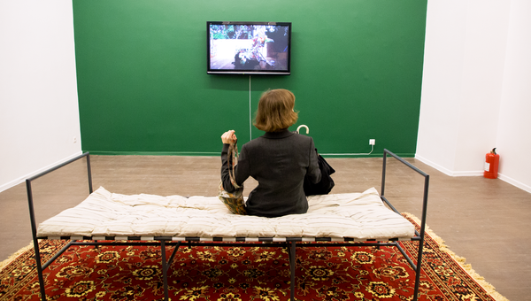 В Московском музее современного искусства волонтеры устроили дэнс-перфоманс