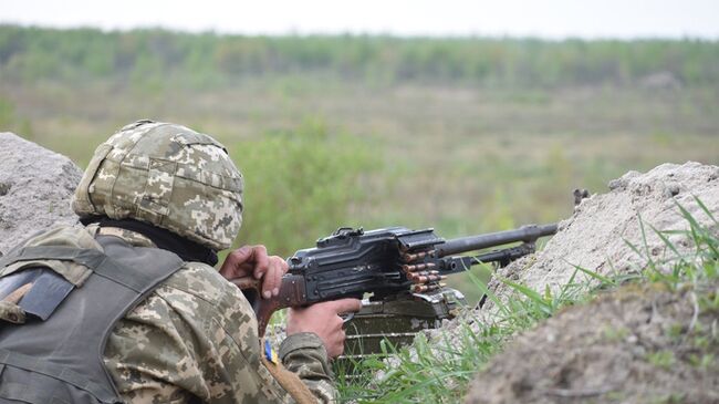 Украинский военнослужащий. Архивное фото