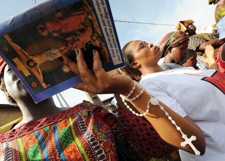 Христиане на Пасху в Абиджане, Кот-д'Ивуар Христиане на Пасху в Абиджане, Кот-д'Ивуар