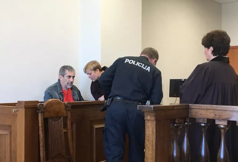 Владимир Линдерман на заседании суда в Риге Владимир Линдерман на заседании суда в Риге