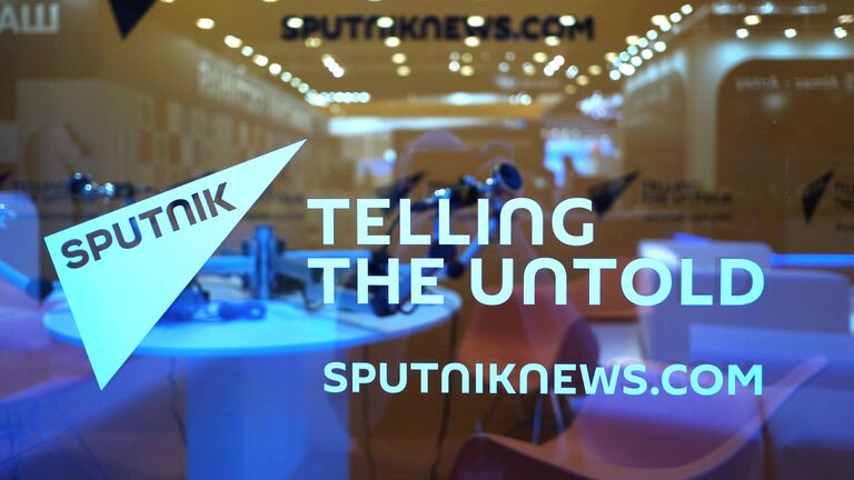 Стенд международного информационного агентства и радио Sputnik в конгрессно-выставочном центре Экспофорум накануне открытия Санкт-Петербургского международного экономического форума