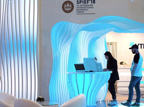 В конгрессно-выставочном центре Экспофорум накануне открытия Санкт-Петербургского международного экономического форума