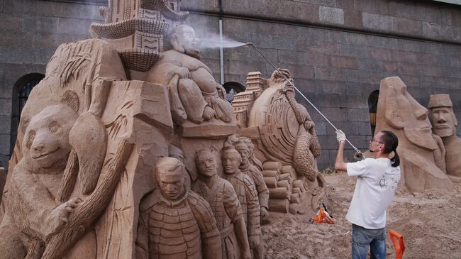 Фестиваль песчаных скульптур в Санкт-Петербурге