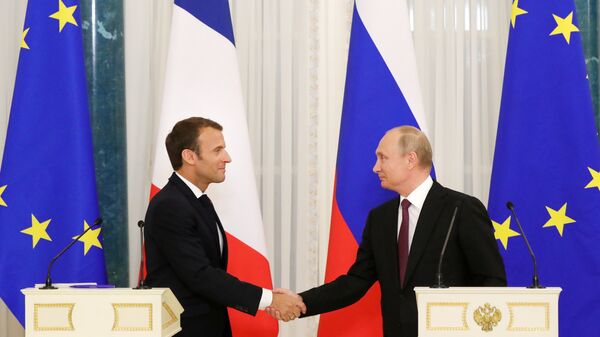 Президент РФ Владимир Путин и президент Франции Эмманюэль Макрон на пресс-конференции по итогам встречи. 24 мая 2018