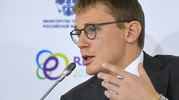 Директор департамента налоговой и таможенной политики министерства финансов РФ Алексей Сазанов