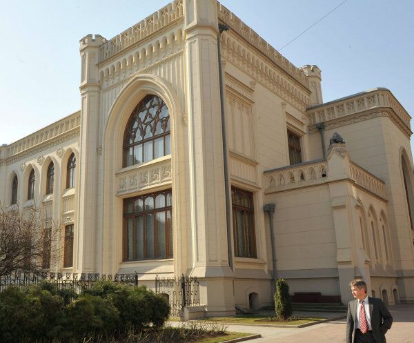Бывший особняк Саввы Морозова на Спиридоновке. Сейчас в нем находится приемная министерства иностранных дел РФ Бывший особняк Саввы Морозова на Спиридоновке. Сейчас в нем находится приемная министерства иностранных дел РФ