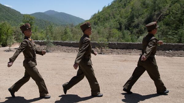 Военнослужащие на ядерном полигоне Пхунгери на севере КНДР