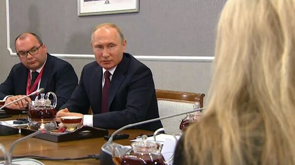 Придерживаюсь Конституции – Путин о следующем президентском сроке Придерживаюсь Конституции – Путин о следующем президентском сроке