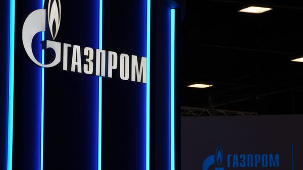 Логотип компании Газпром на Петербургском международном экономическом форуме.