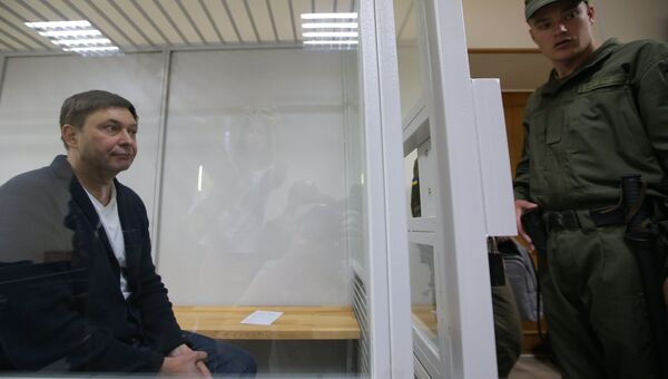 Руководитель портала РИА Новости Украина Кирилл Вышинский во время рассмотрения апелляции на арест в Херсонском зале суда. Архивное фото