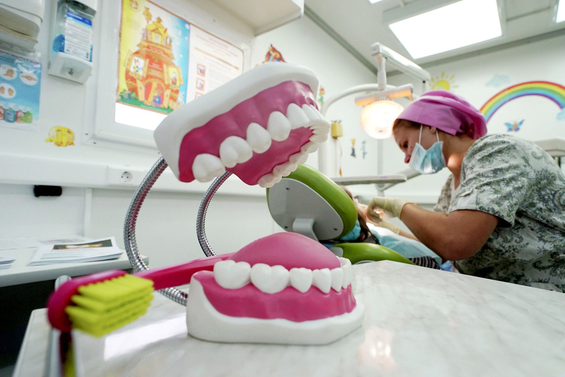 День стоматолога в 2022