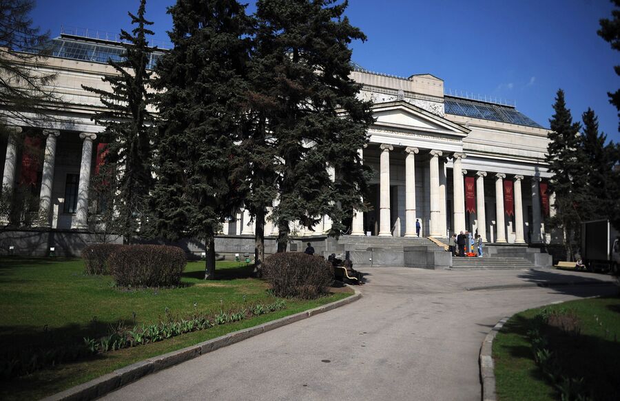 Здание Государственного музея изобразительных искусств имени А.С. Пушкина в Москве