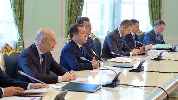 Премьер-министр РФ Дмитрий Медведев принял участие в заседании Совета глав правительств СНГ в Душанбе. 1 июня 2018
