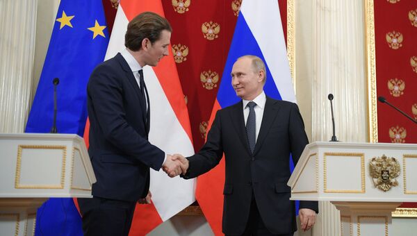 Канцлер Австрии Себастьян Курц и президент РФ Владимир Путин. Архивное фото