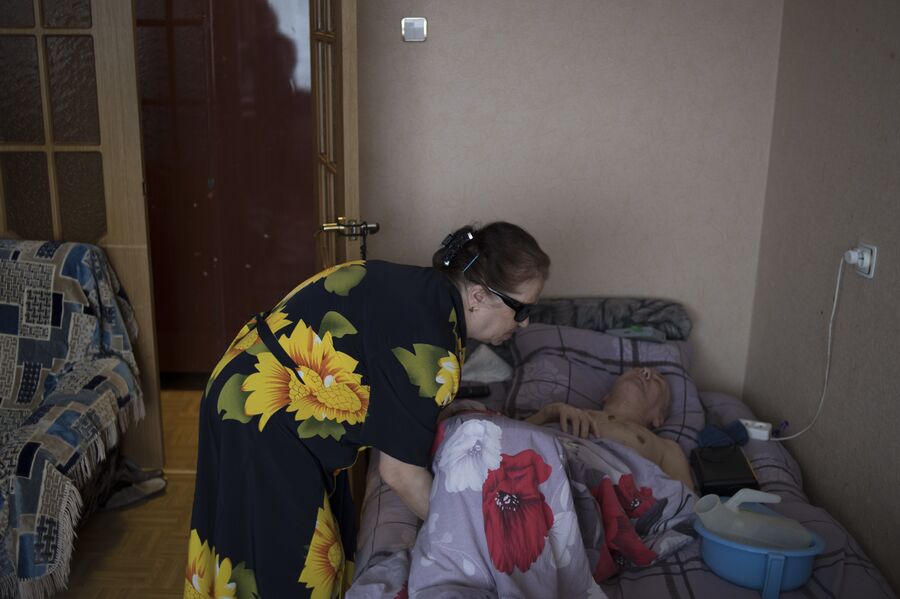Лидия Панова мечтает о медицинской кровати для парализованного мужа
