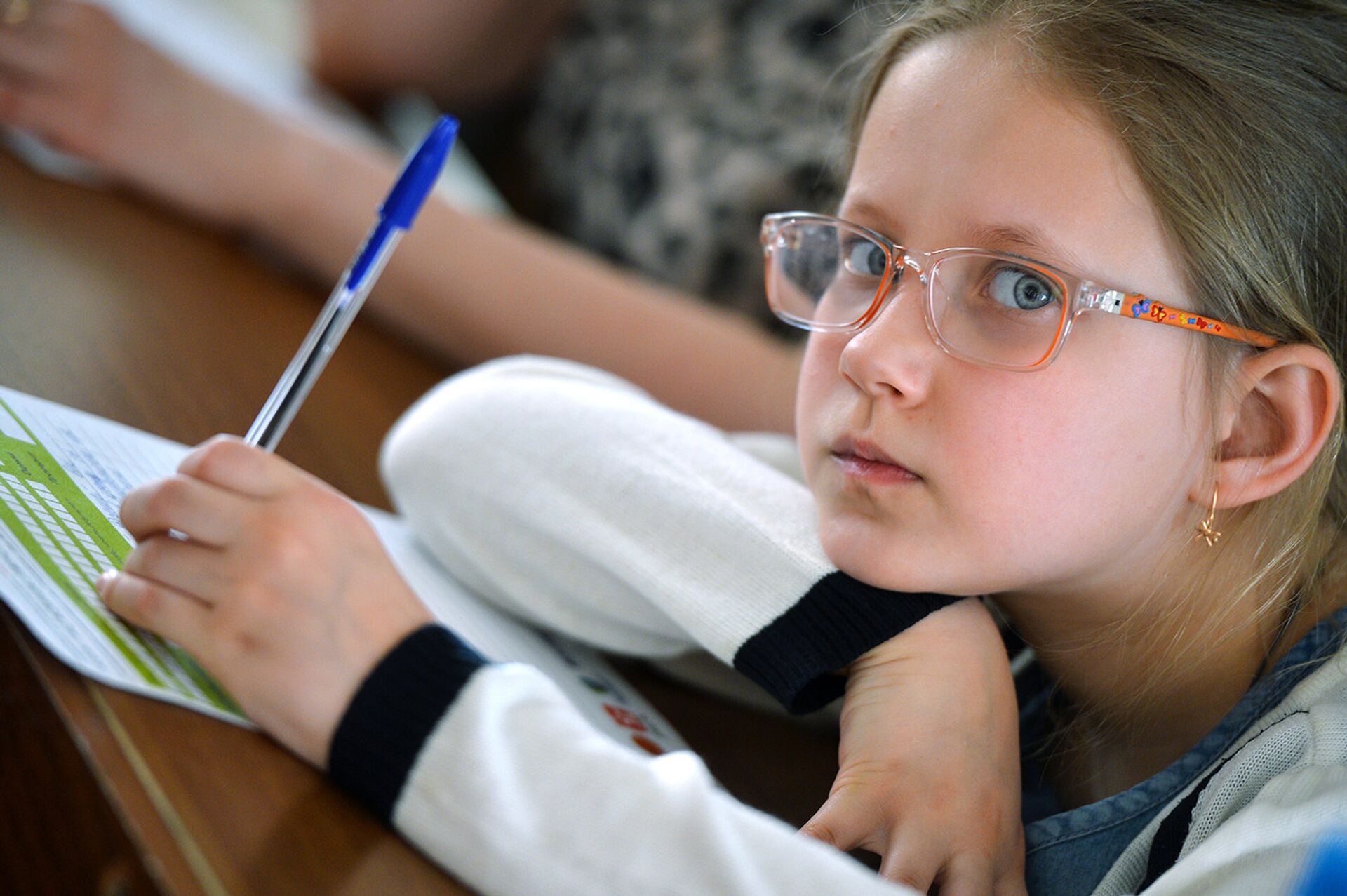 Почти у половины школьников Москвы снижена острота зрения - РИА Новости, 1920, 14.06.2022