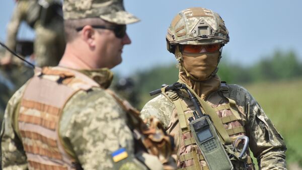 Украинские военнослужащие на Яворивском полигоне во Львовской области