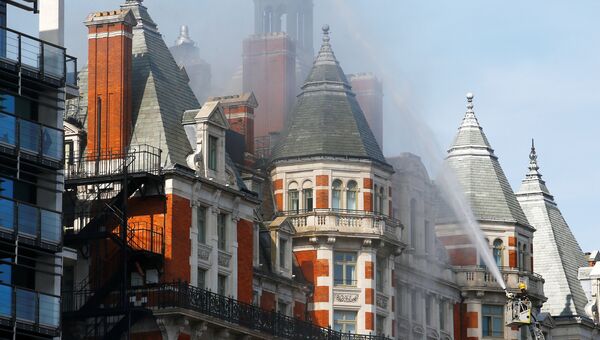Пожар в отеле Mandarin Oriental в Найтсбридже, Великобритания. 6 июня 2018