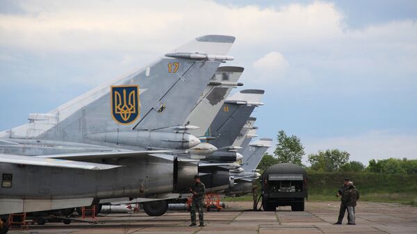 Самолеты Су-24МР и Су-24М украинских ВВС
