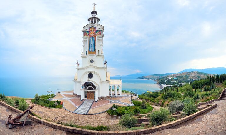 Храм-маяк Николая Чудотворца под Алуштой Храм-маяк Николая Чудотворца под Алуштой