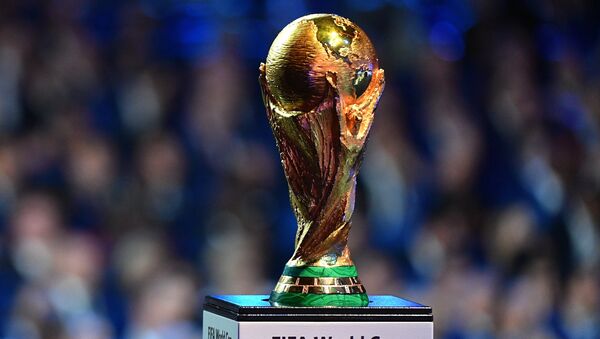 Кубок чемпионата мира по футболу. Архивное фото