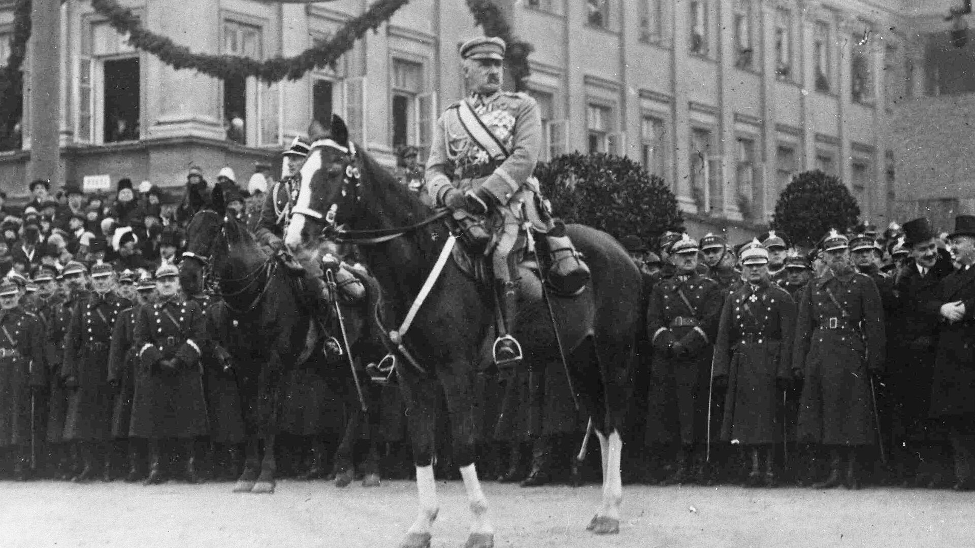 Маршал Юзеф Пилсудский в Варшаве, 5 ноября 1927 - РИА Новости, 1920, 30.05.2022
