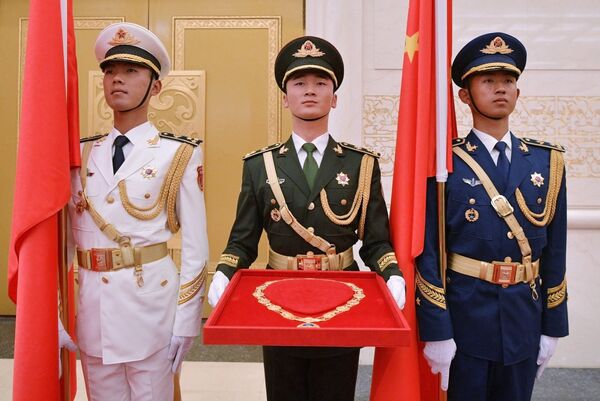 Орден Дружбы КНР для вручения президенту РФ Владимиру Путину