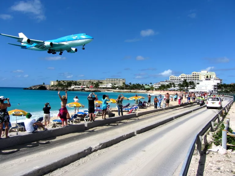 Пляж Maho Beach Пляж Maho Beach