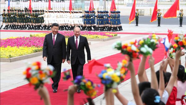 Церемония официальной встречи Президента России с Председателем КНР Си Цзиньпином. 8 июня 2018