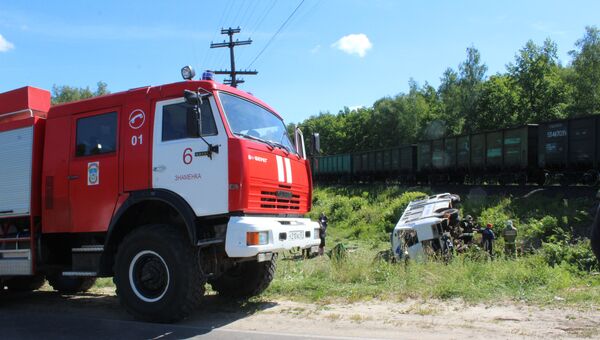Пожарные на месте ДТП в Орловском районе. 10 июня 2018