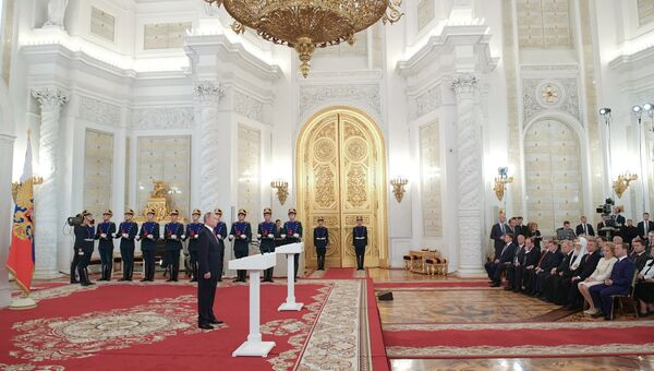Президент РФ Владимир Путин выступает на церемонии вручения Государственных премий 2017 года за выдающиеся достижения в области науки и технологий, литературы и искусства, гуманитарной деятельности. 12 июня 2018