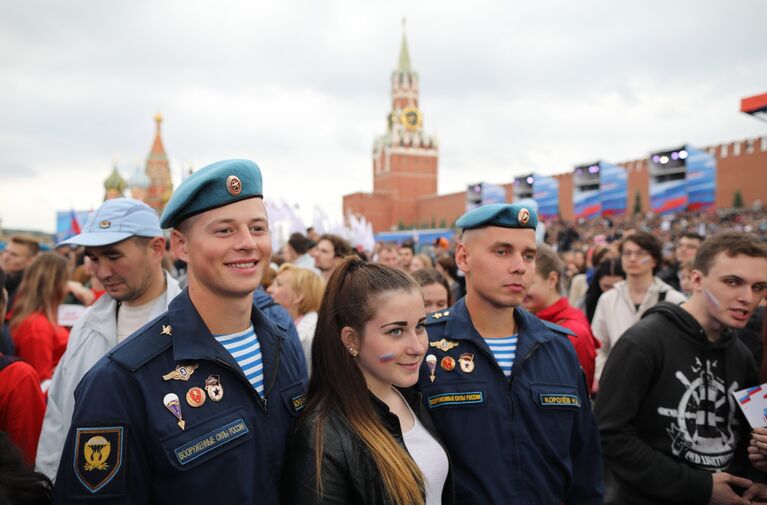 Участники празднования Дня России на Красной площади. 12 июня 2018