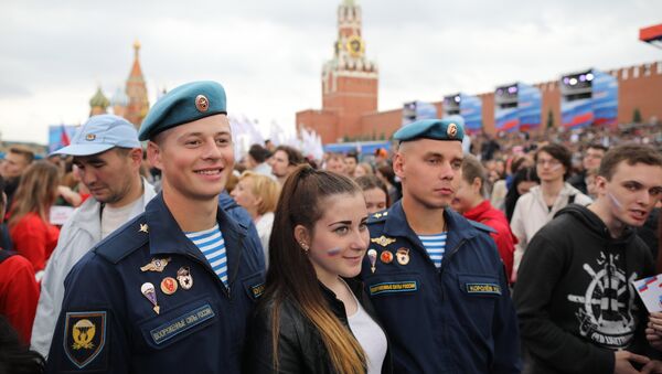 Участники празднования Дня России на Красной площади. 12 июня 2018