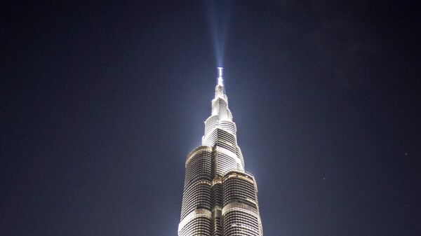 Вид на самый большой небоскреб Бурдж-Халифа в Дубае.