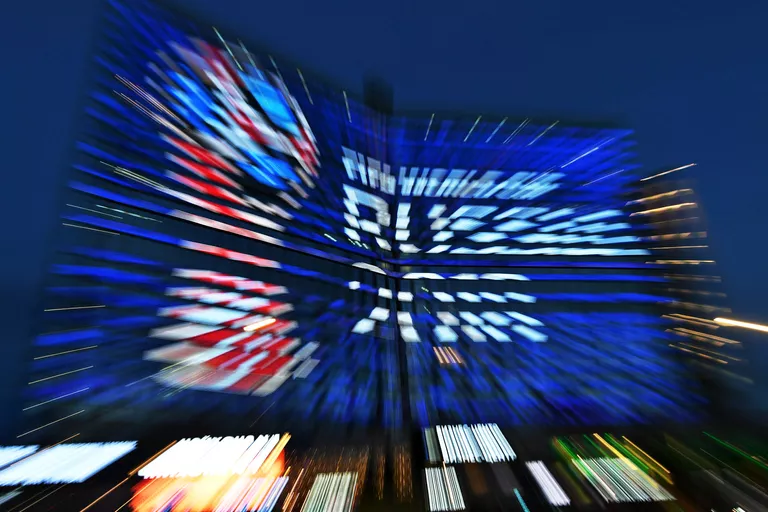 Символика чемпионату мира по футболу FIFA-2018 на домах-книжках на Новом Арбате в Москве Символика чемпионату мира по футболу FIFA-2018 на домах-книжках на Новом Арбате в Москве
