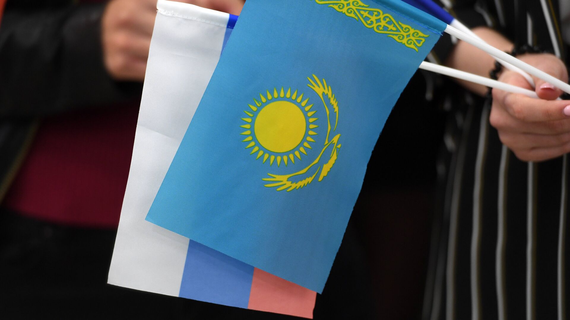 Флаги Казахстана и России - РИА Новости, 1920, 25.05.2023