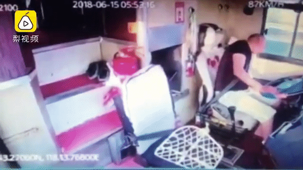 Происшествие в автобусе в Китае