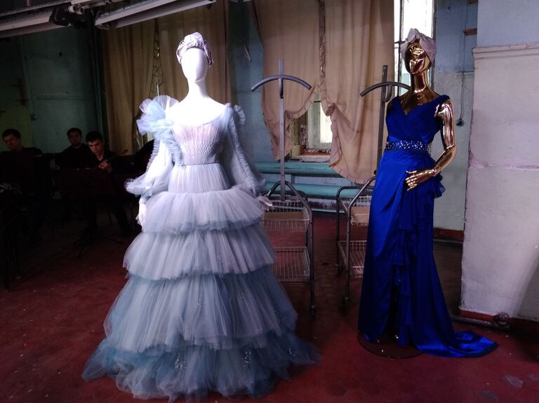 Платье Натальи Водяновой на выставке Платья с историей Нижний Новгород Платье Натальи Водяновой на выставке Платья с историей Нижний Новгород