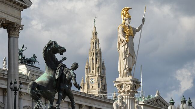 Здание парламента Австрии в Вене. Архивное фото.