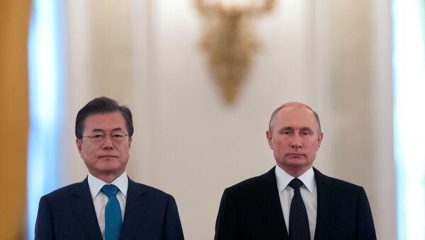 Владимир Путин и президент Республики Корея Мун Чжэ Ин во время встречи в Кремле. 22 июня 2018